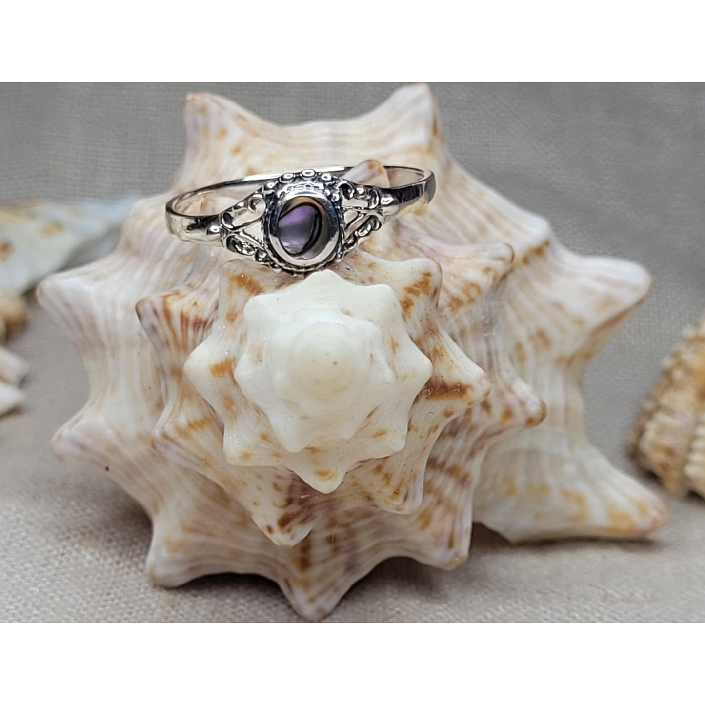 Elegant 925 Silver Oval Swirl Ring with Jade, Mother of Pearl & Abalone Shell - RSTO