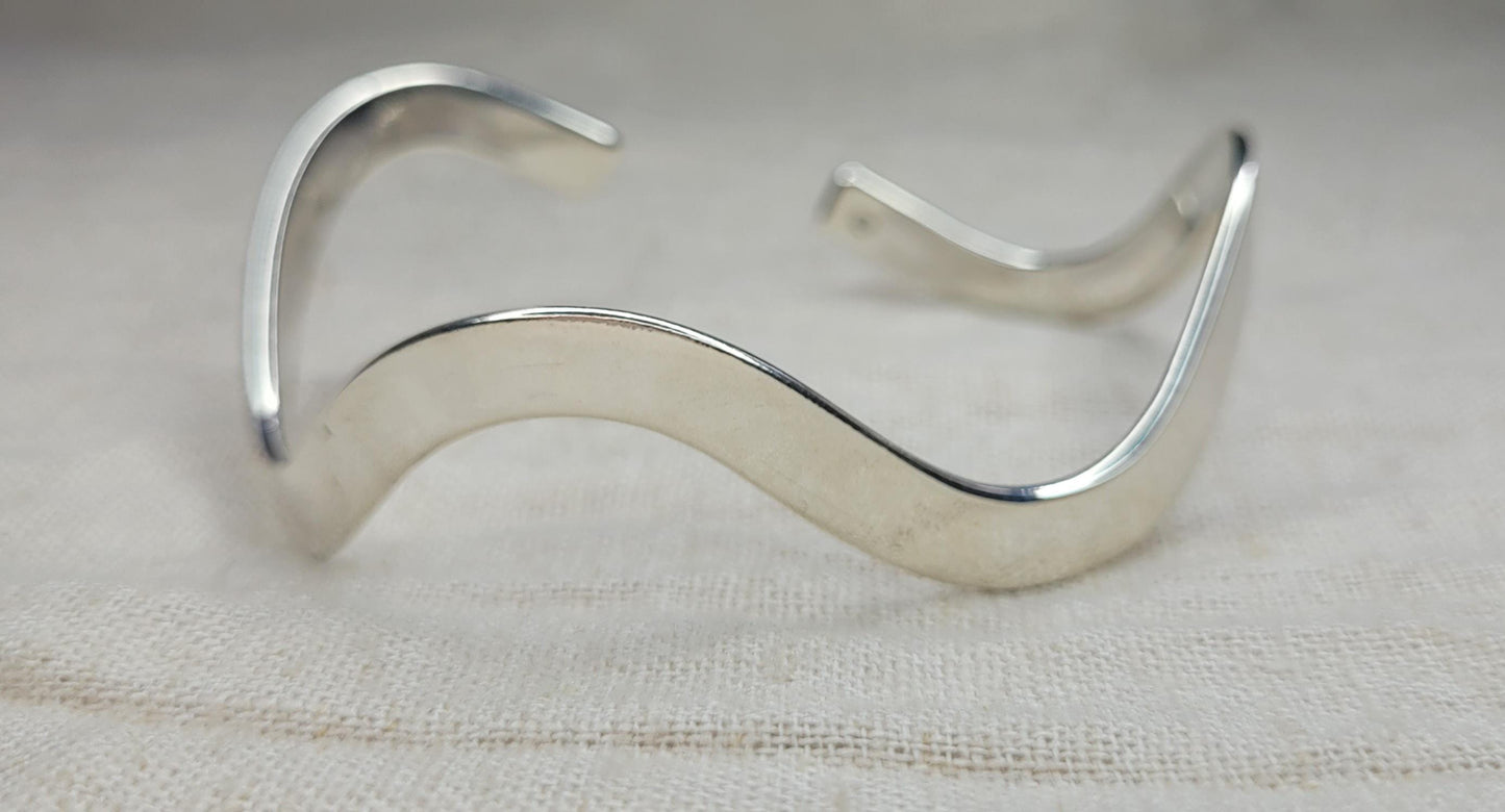 Wavy Cuff Bracelet 925 Solid Silver, Open Cuff Bracelet, Adjustable Cuff Bracelet, Statement Piece- BWC4