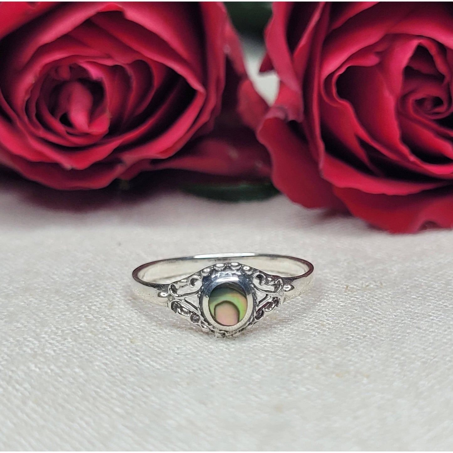 Elegant 925 Silver Oval Swirl Ring with Jade, Mother of Pearl & Abalone Shell - RSTO