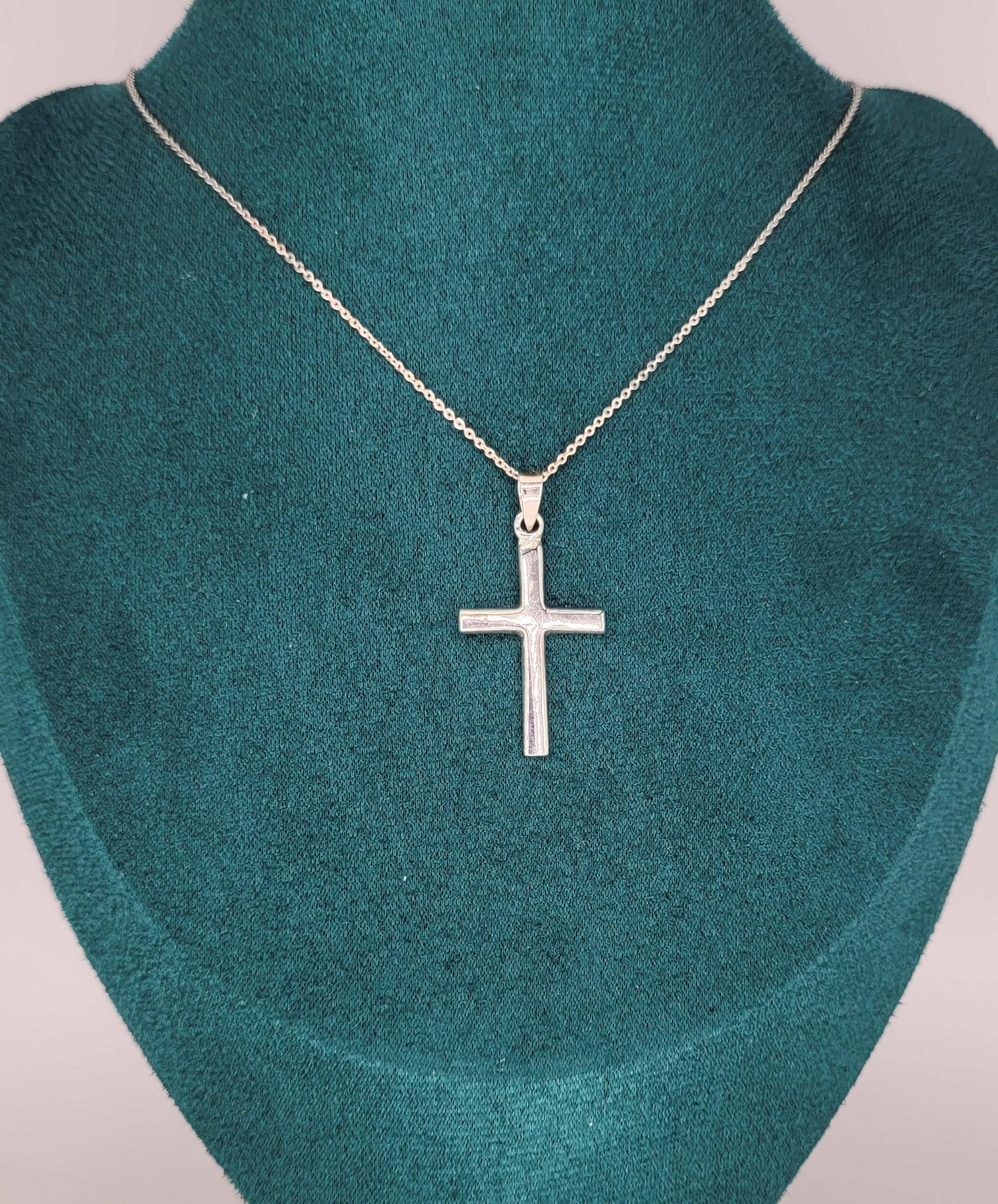 925 Silver Stunning Simple Silver Cross Necklace- NC1